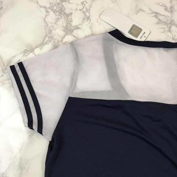 LAST DAY TO PURCHASE! Chargers Tee Size L - Picture 11 of 16